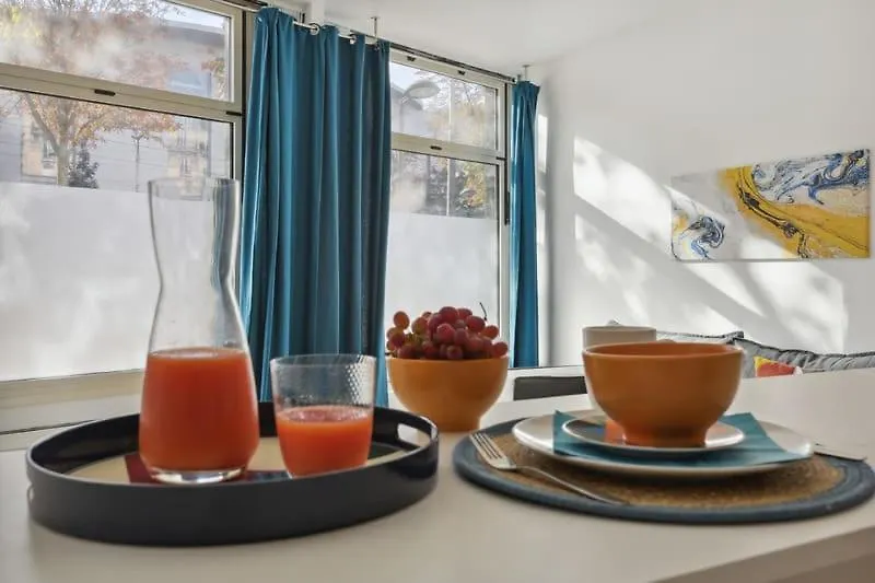 Appartement Cosy And Renovated Studio In Heart Of Paris Xvieme France