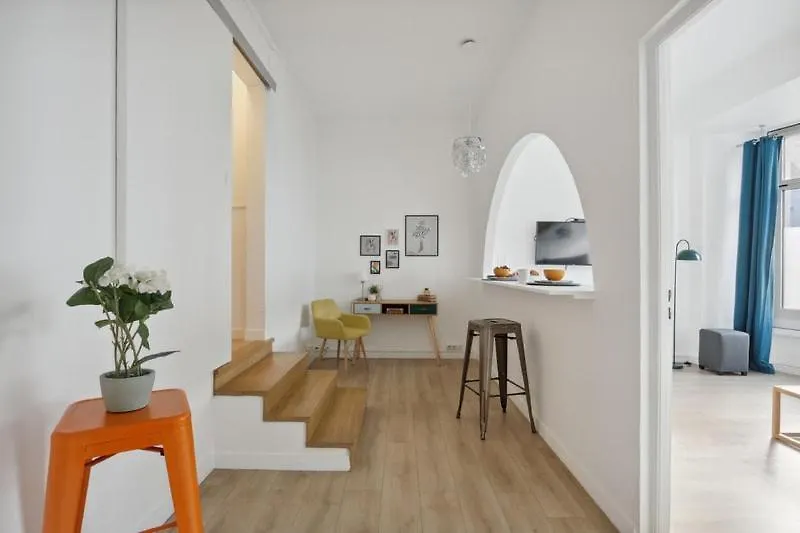 Appartement Cosy And Renovated Studio In Heart Of Paris Xvieme 0*,