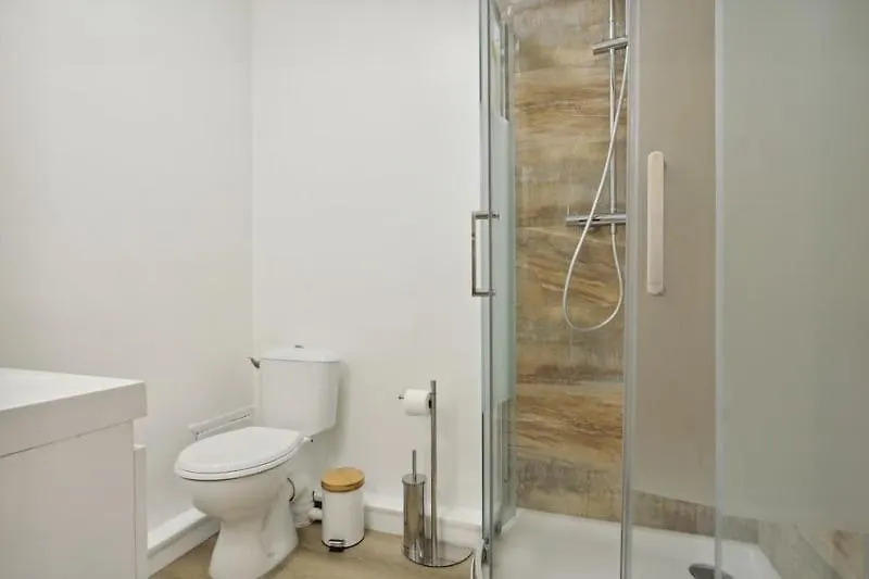 Cosy And Renovated Studio In Heart Of Paris Xvieme Appartement Frankrijk